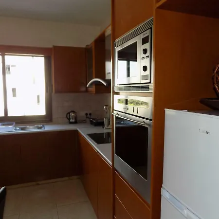 Eva Luxury פאפוס
